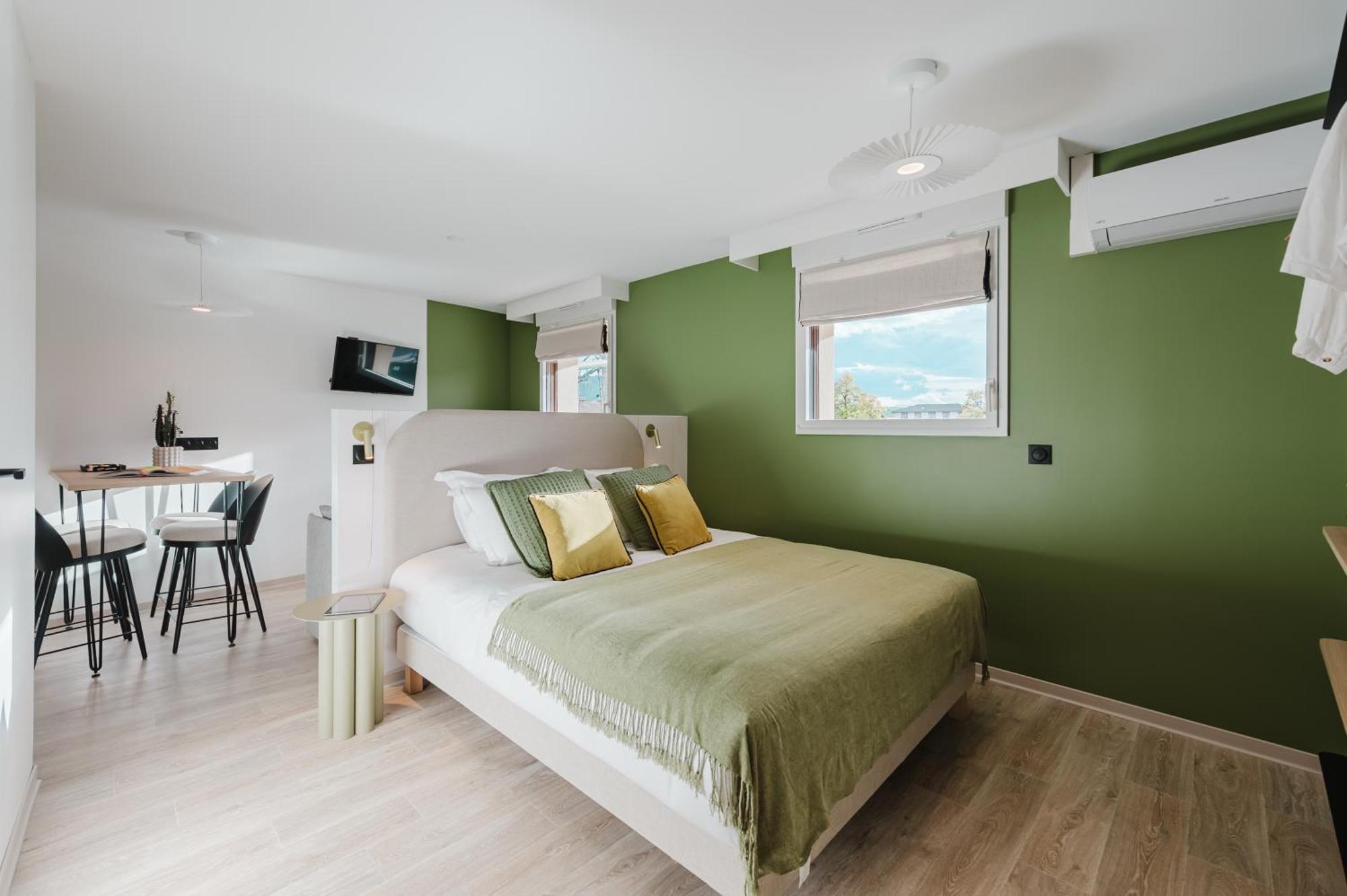 Appart Hotel Neostelia Annecy Exterior photo