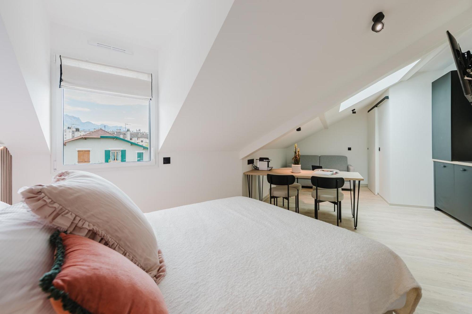 Appart Hotel Neostelia Annecy Exterior photo